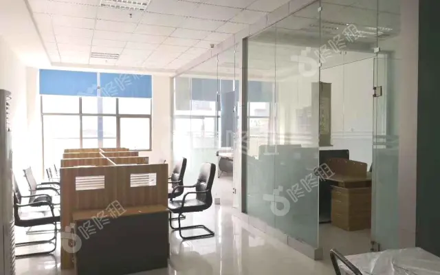 港之龙商务中心_90平_豪装_办公室房源出租