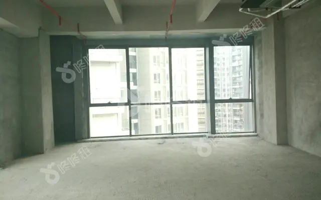 花样年龙年广场_234平米_简装_办公室房源出租