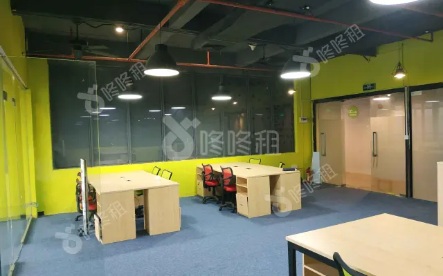 珠江国际中心_245平_精装_办公室房源出租