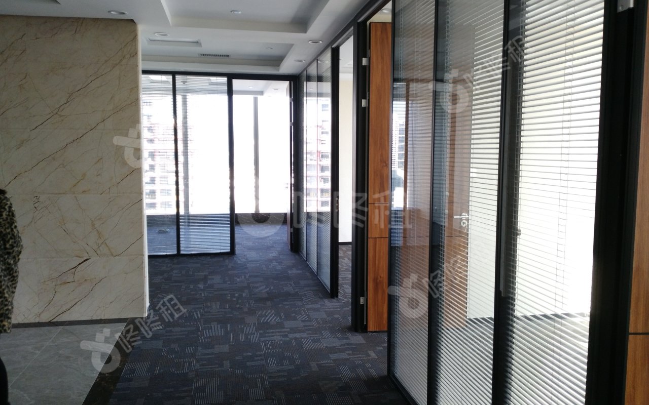 东海国际中心_675平_精装_未分类