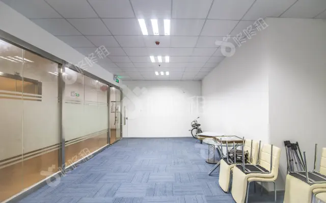皇城广场_82平_简装_办公室房源出租