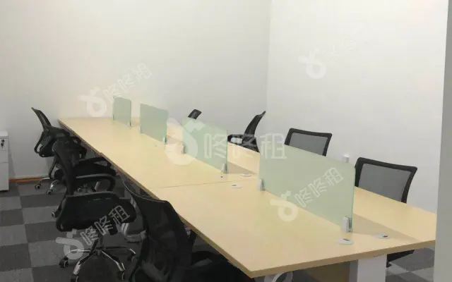恒悦创客中心(南天辉商厦)_独立10人间_办公室图片