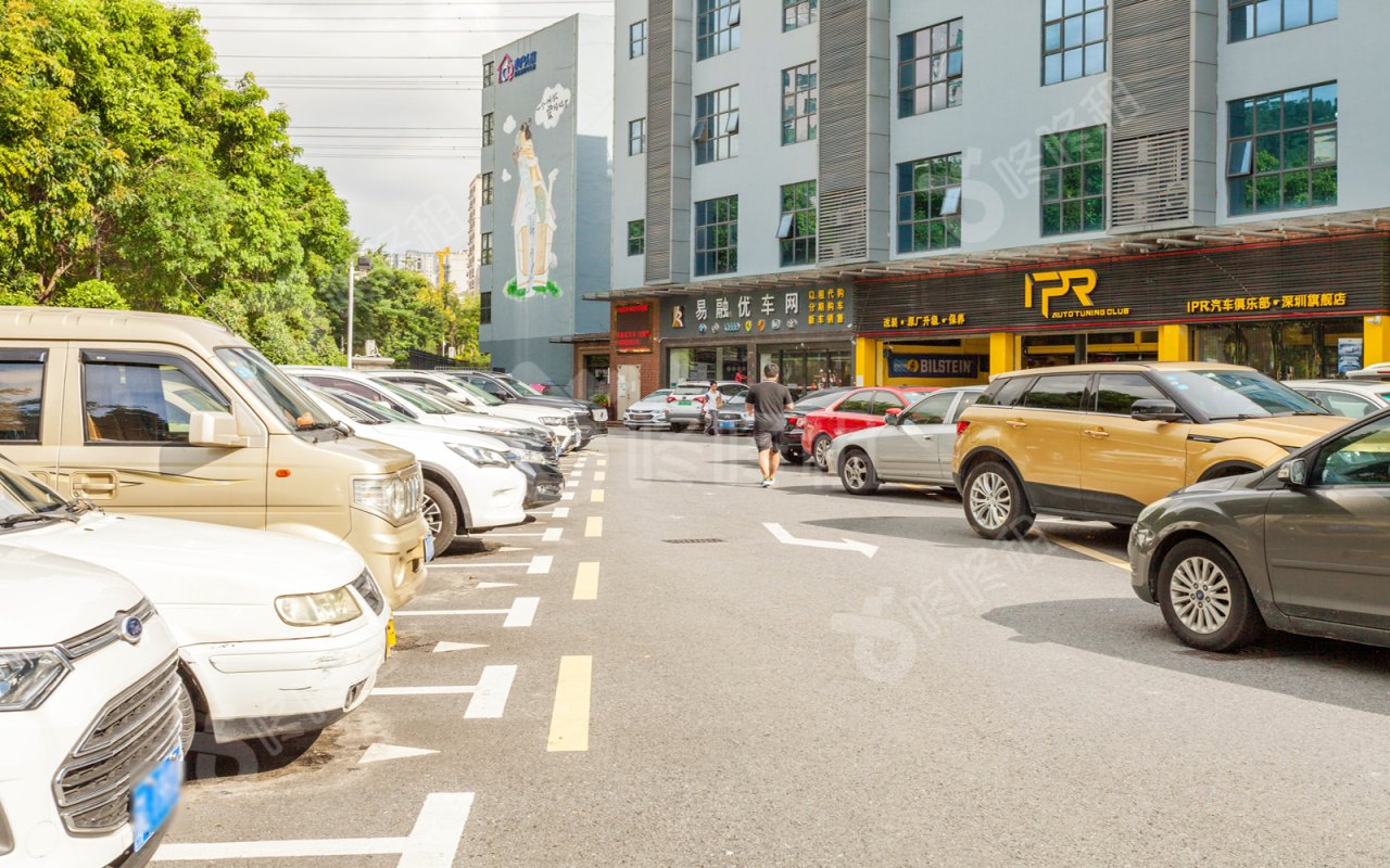 红湾商务中心_楼盘外观图