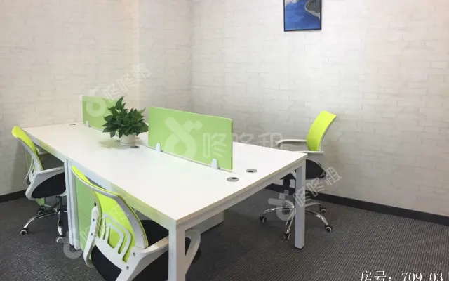 梦旅创客中心(海源城)_独立4人间_办公室图片