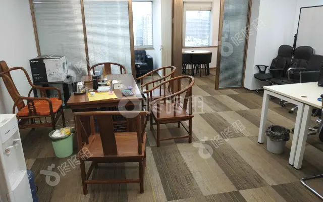 鸿昌广场_92平_精装_办公室房源出租
