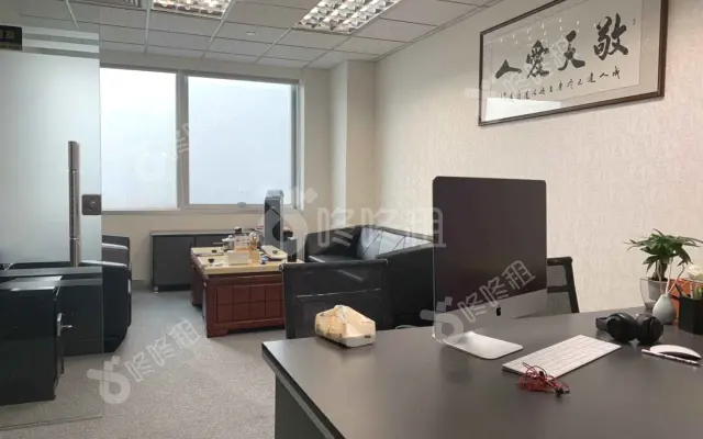 地王大厦(信兴广场)_136平_简装_办公室房源出租