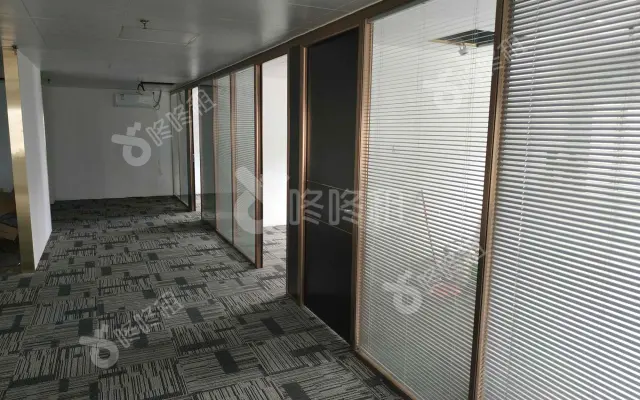 东方广场_181平米_简装_办公室房源出租