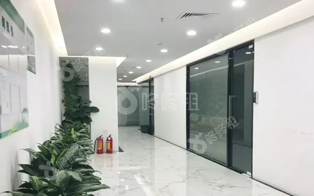 中设广场_300平米_精装_办公室房源出租
