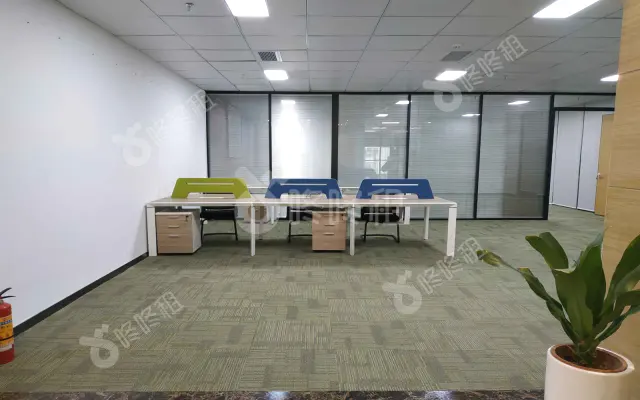 中设广场_413平米_精装_办公室房源出租