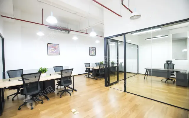 优谷湾区孵化器(U8智造产业园)_独立9人间_办公室图片
