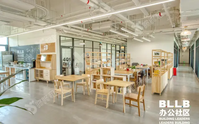 BLLB办公社区(梧桐岛)_固定工位_办公室图片