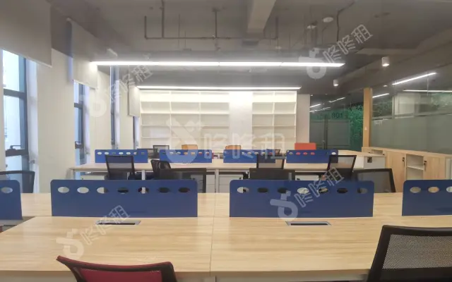 腾讯众创空间(深圳市软件产业基地)_独立18人间_办公室图片