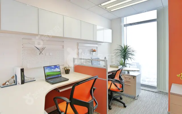 信盈商务中心(福田卓越时代广场)_独立2人间_办公室图片