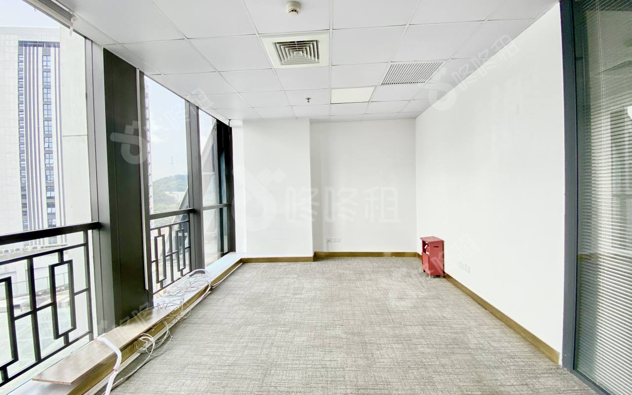 博隆大厦_266平_精装_办公室隔间