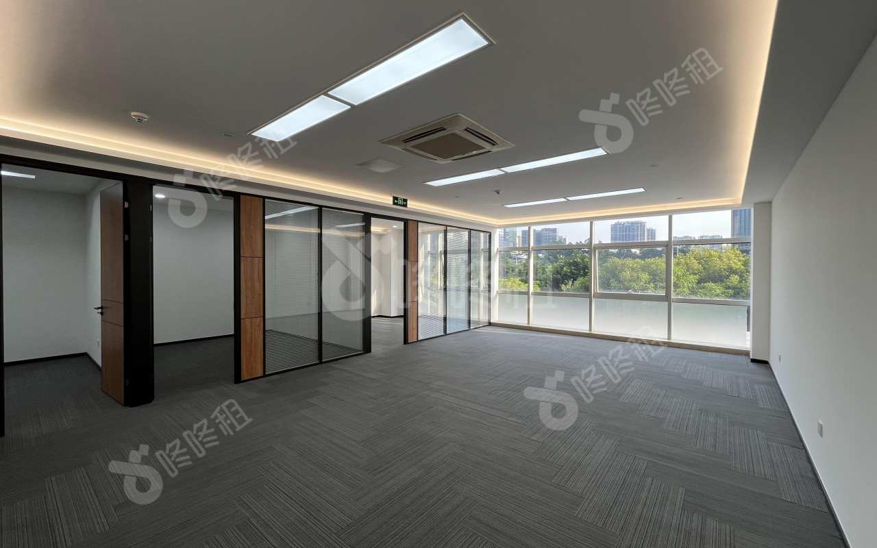 惠恒大厦_285平_精装_办公室开间