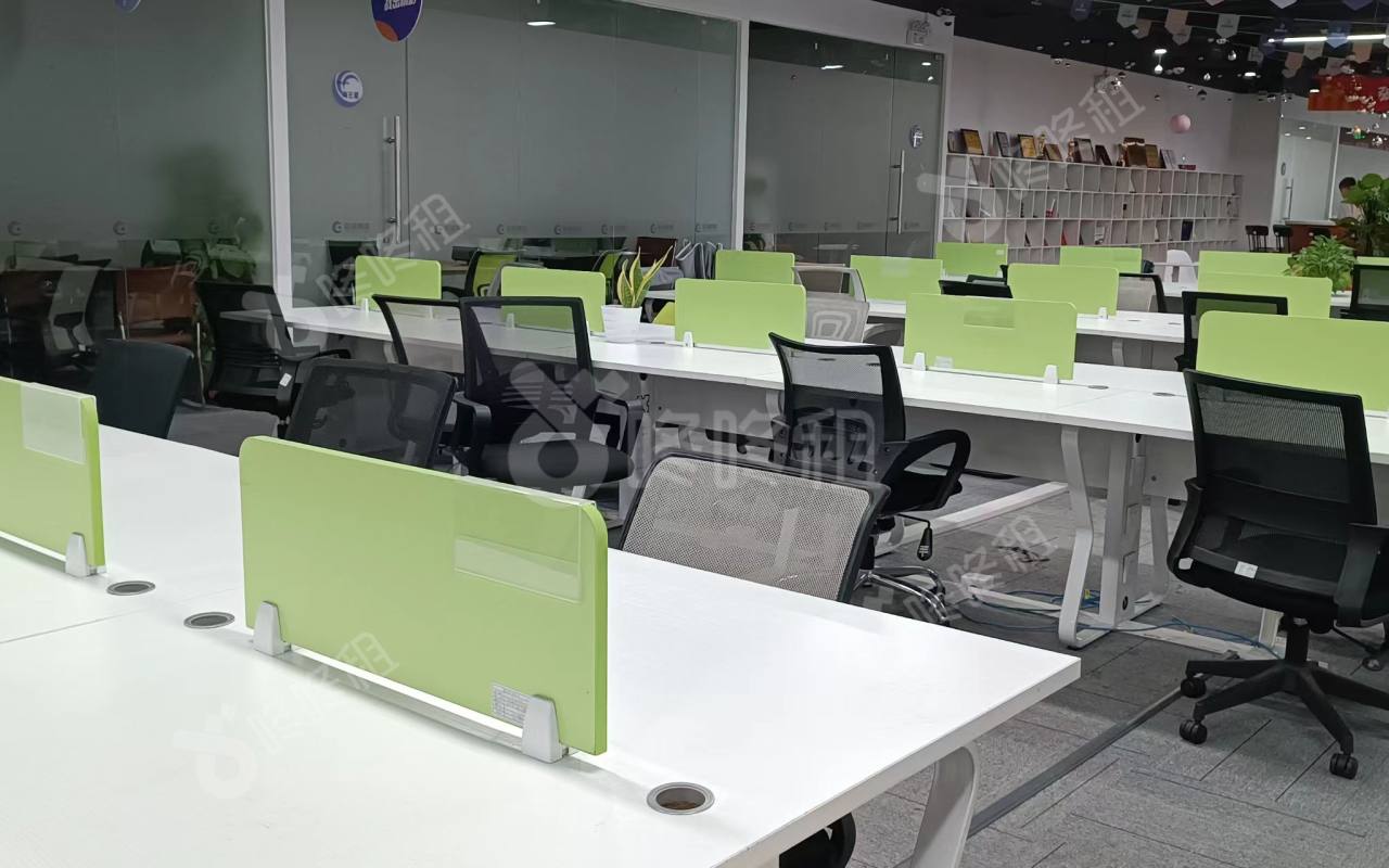 天安云谷二期_1800平_精装_办公室开间