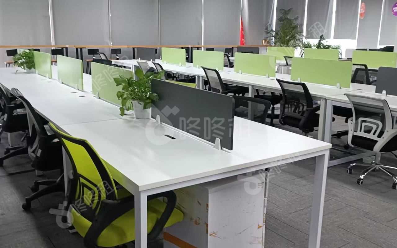 天安云谷二期_1800平_精装_办公室开间