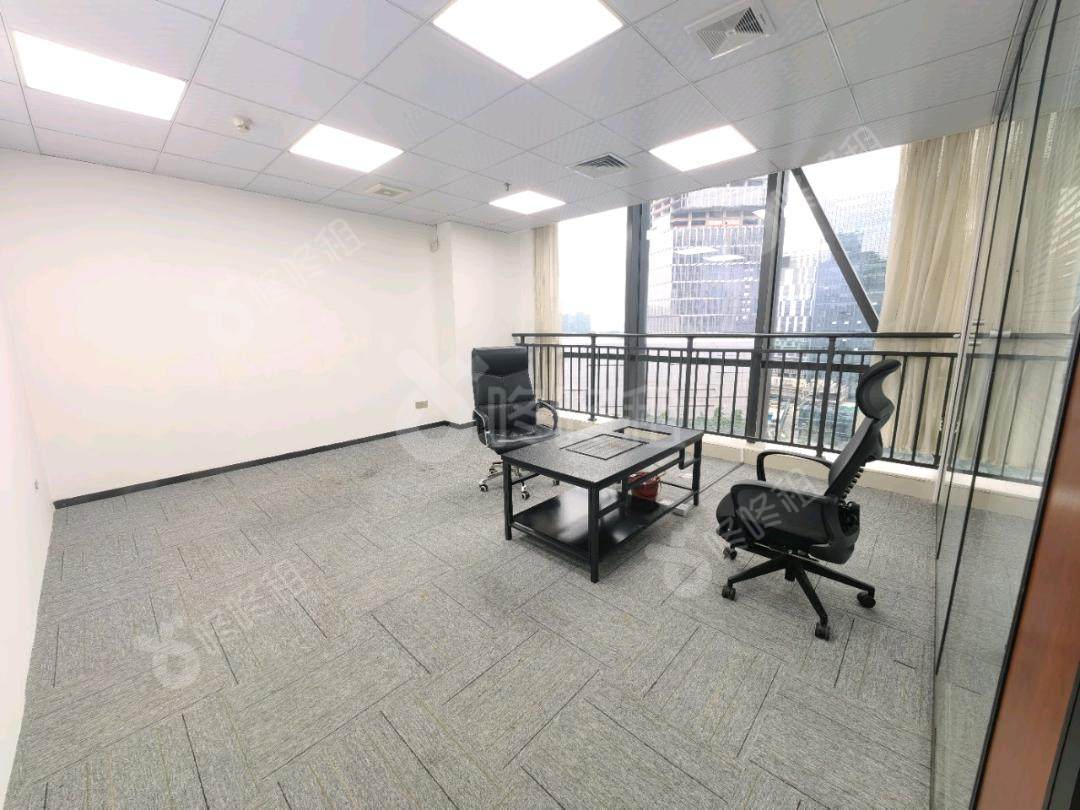 航盛科技大厦_262平_豪装_办公室开间