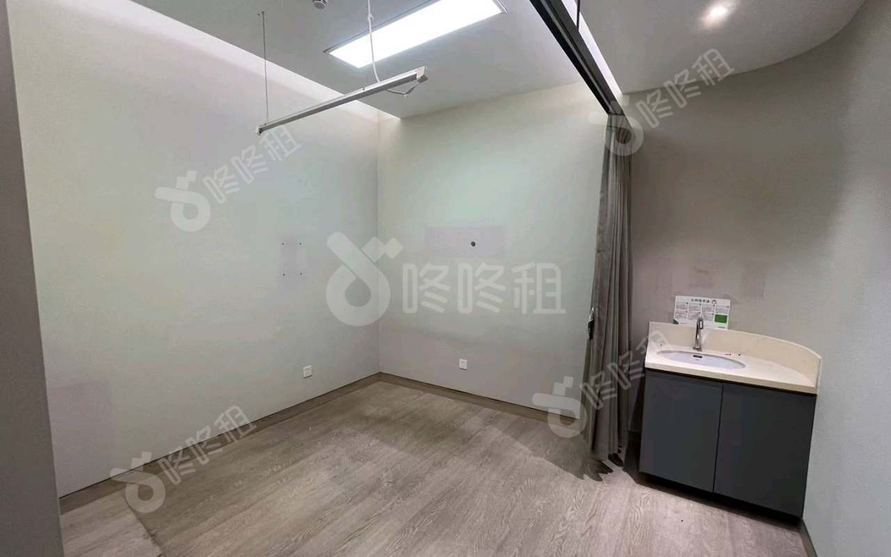 盈峰中心(易思博软件大厦)_745平_精装_前台