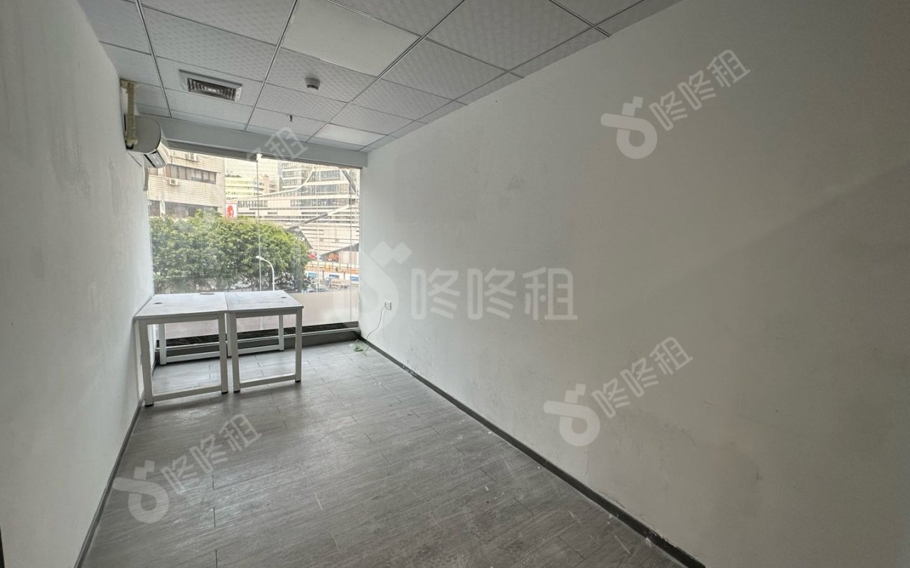 深南花园（裙楼）_30平_精装_前台