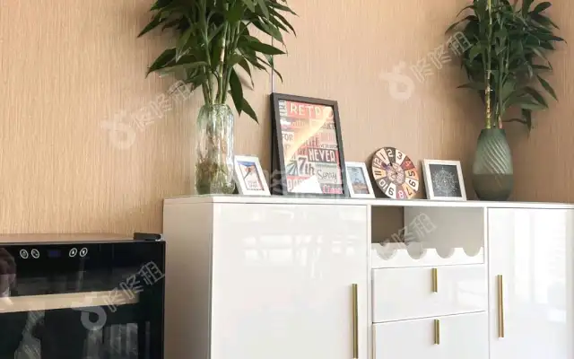 荣超经贸中心_358平_豪装_办公室房源出租