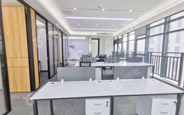 宝星智荟城_222平米_豪装_办公室房源出租