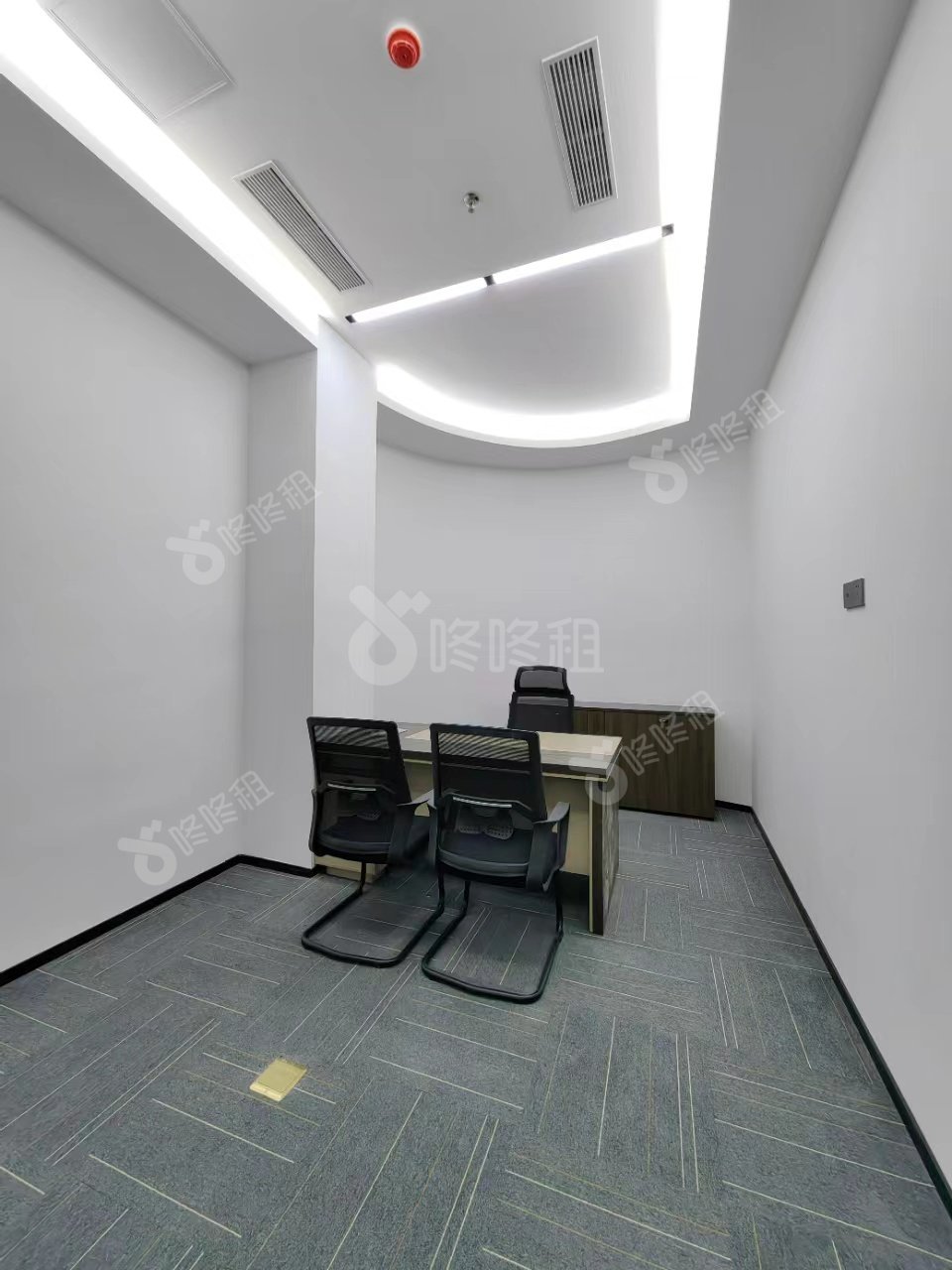 成悦里_244平_精装_办公室隔间