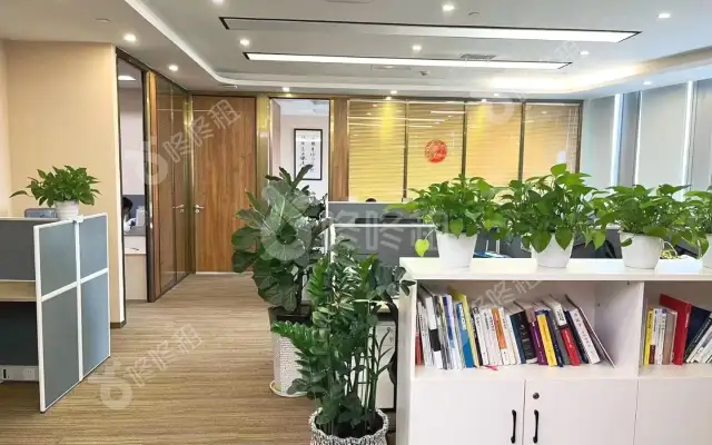 新世界中心_345平米_豪装_办公室房源出租