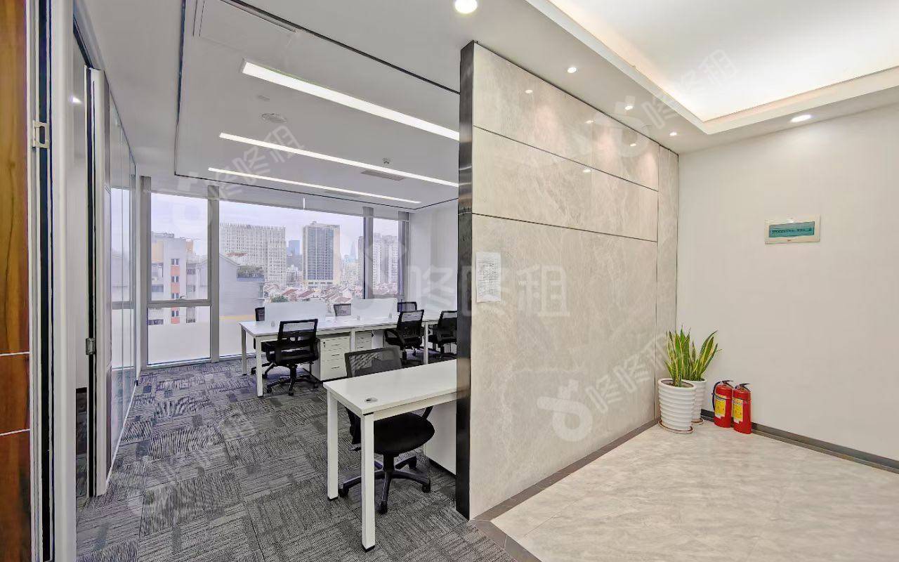 大新时代大厦_148平_豪装_办公室开间