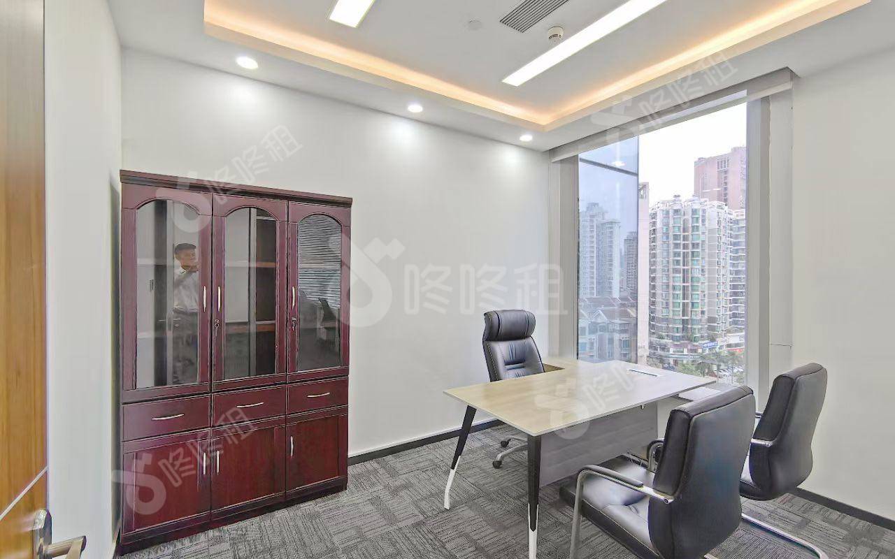 大新时代大厦_148平_豪装_办公室隔间