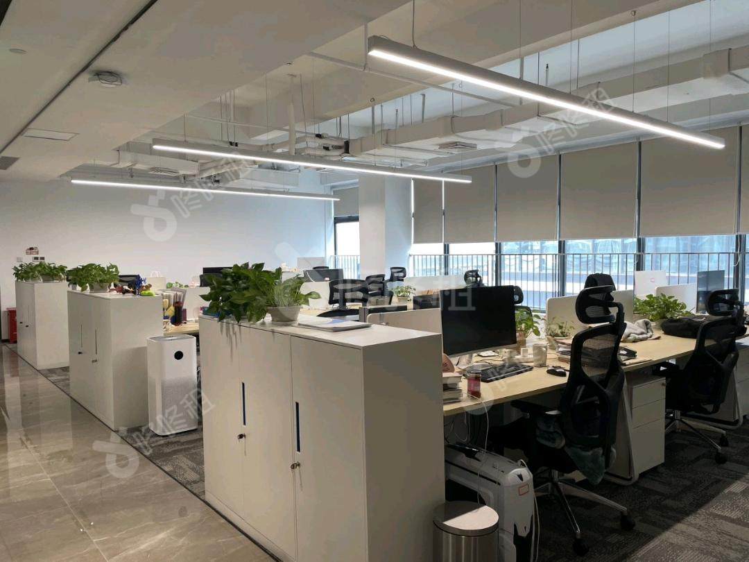 航城智谷(中城未来产业园)_2340平_豪装_阳台