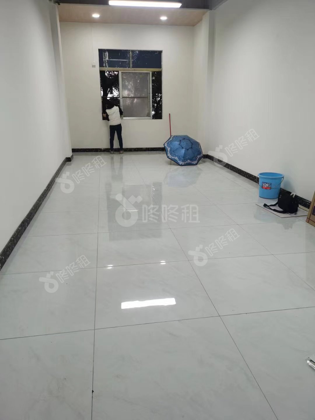 逸科国际创新产业园_236平_精装_办公室开间