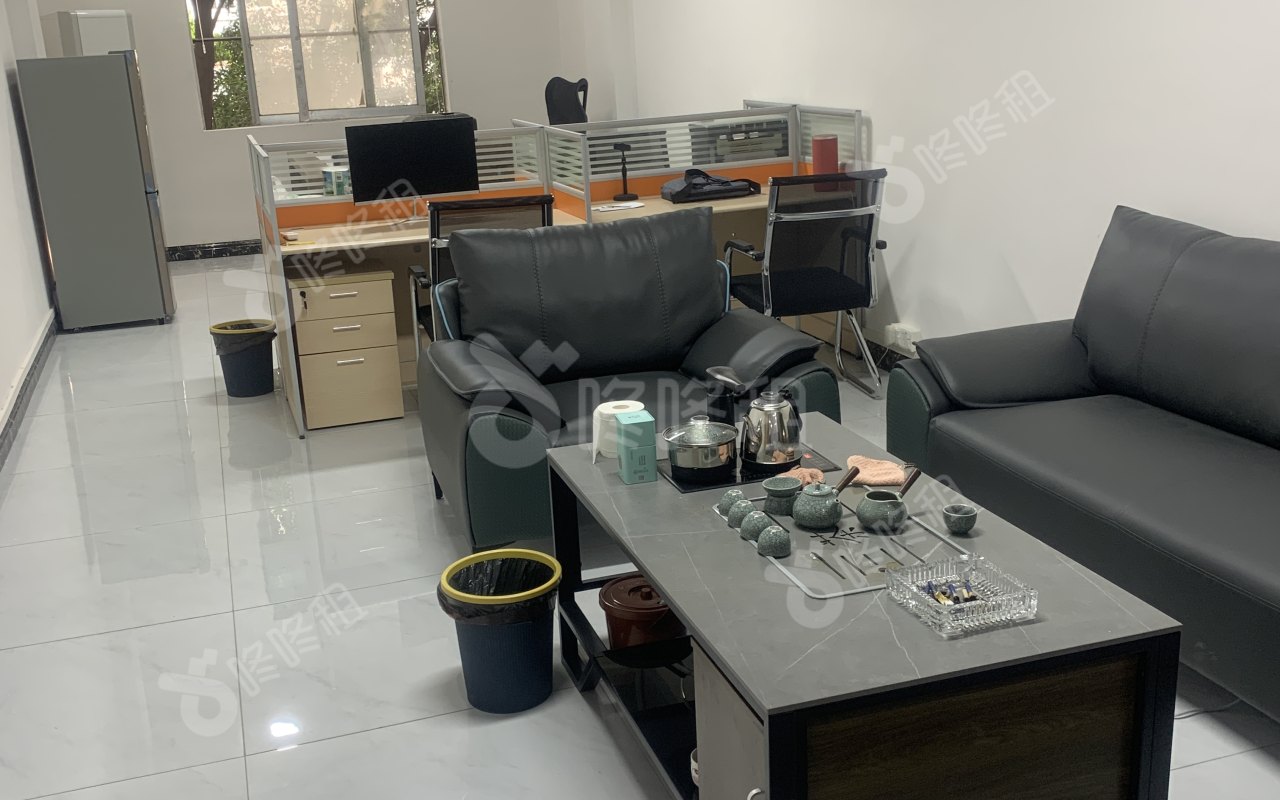 逸科国际创新产业园_236平_精装_办公室开间