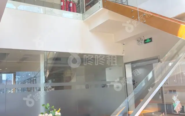 超多维科技大厦_1425平_豪装_办公室房源出租