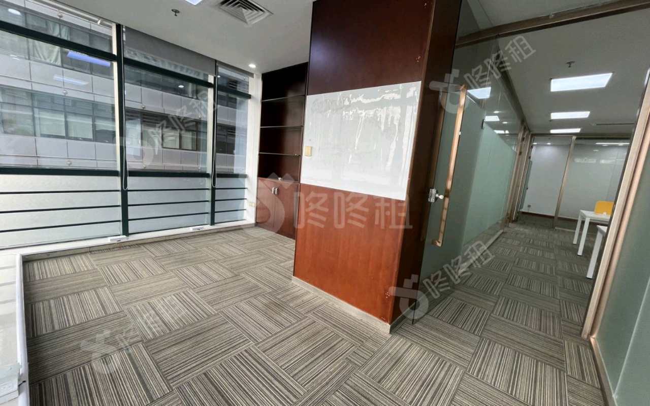 盛唐大厦_385平_精装_办公室隔间