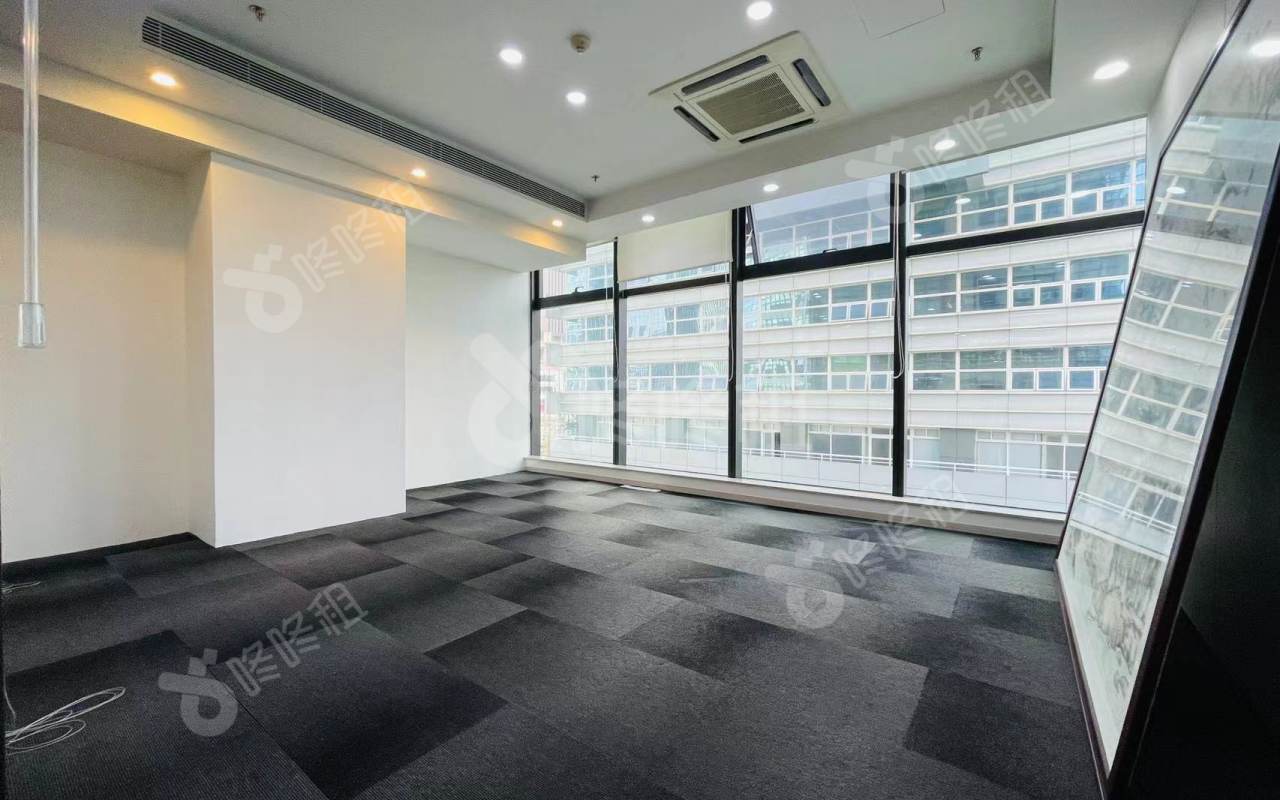 康佳研发大厦_596平_精装_办公室隔间