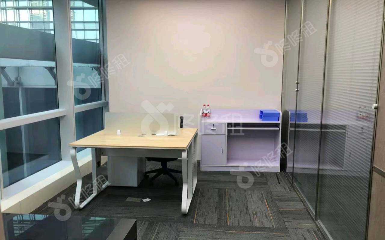 中洲控股中心_90平_豪装_办公室隔间