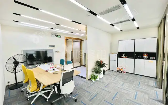 中洲控股中心_111平米_精装_办公室房源出租