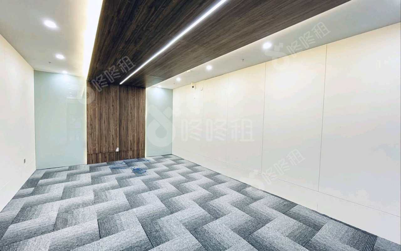 华侨城创意文化园_574平_豪装_办公室隔间