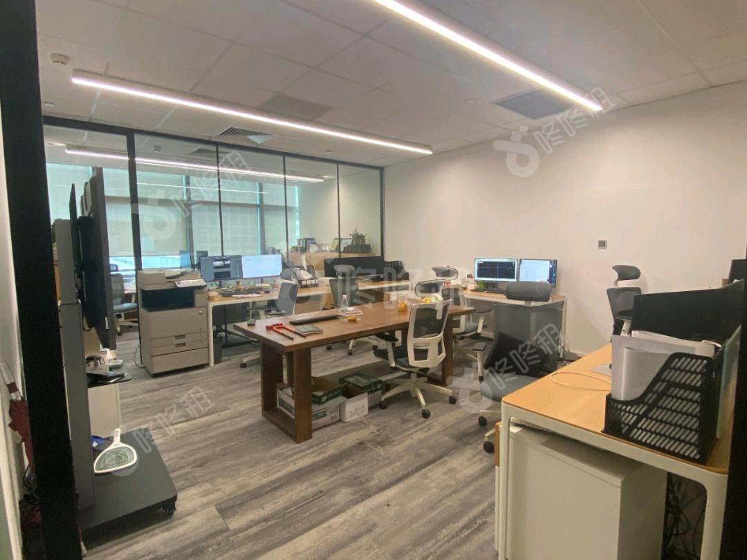 万科云城•云城云中心_95平_精装_办公室开间