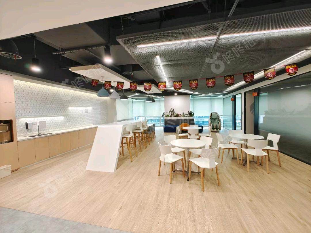 金地威新中心_2000平_豪装_办公室开间