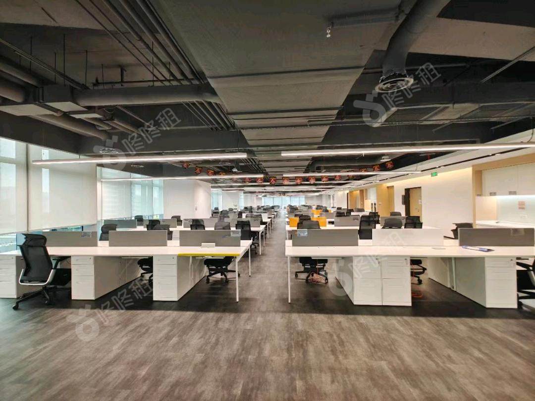 金地威新中心_2000平_豪装_办公室开间