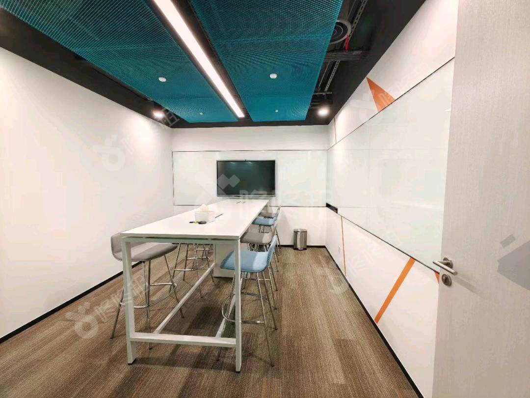 金地威新中心_2000平_豪装_前台