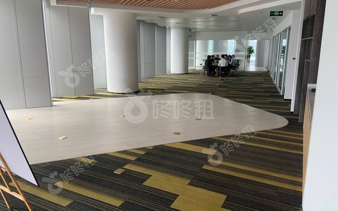 滨海云中心_530平_豪装_办公室开间