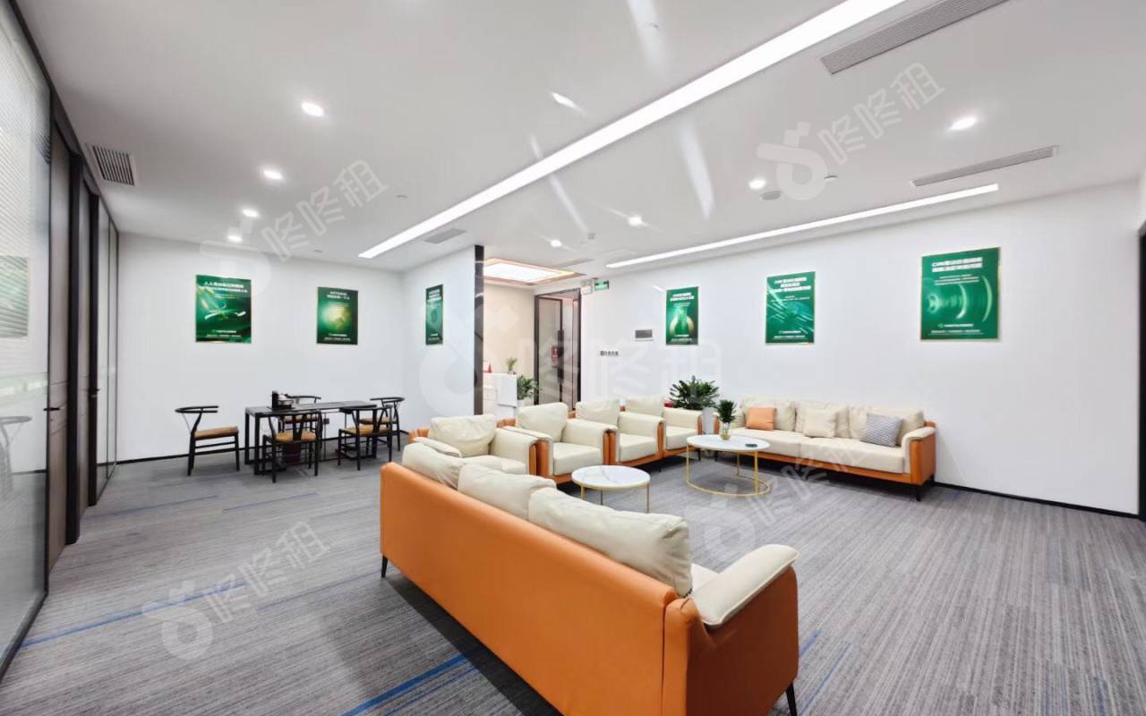 方大城_370平_精装_办公室开间