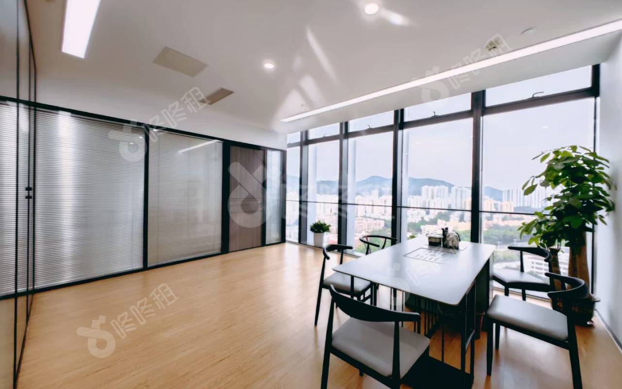 方大城_370平_精装_办公室开间