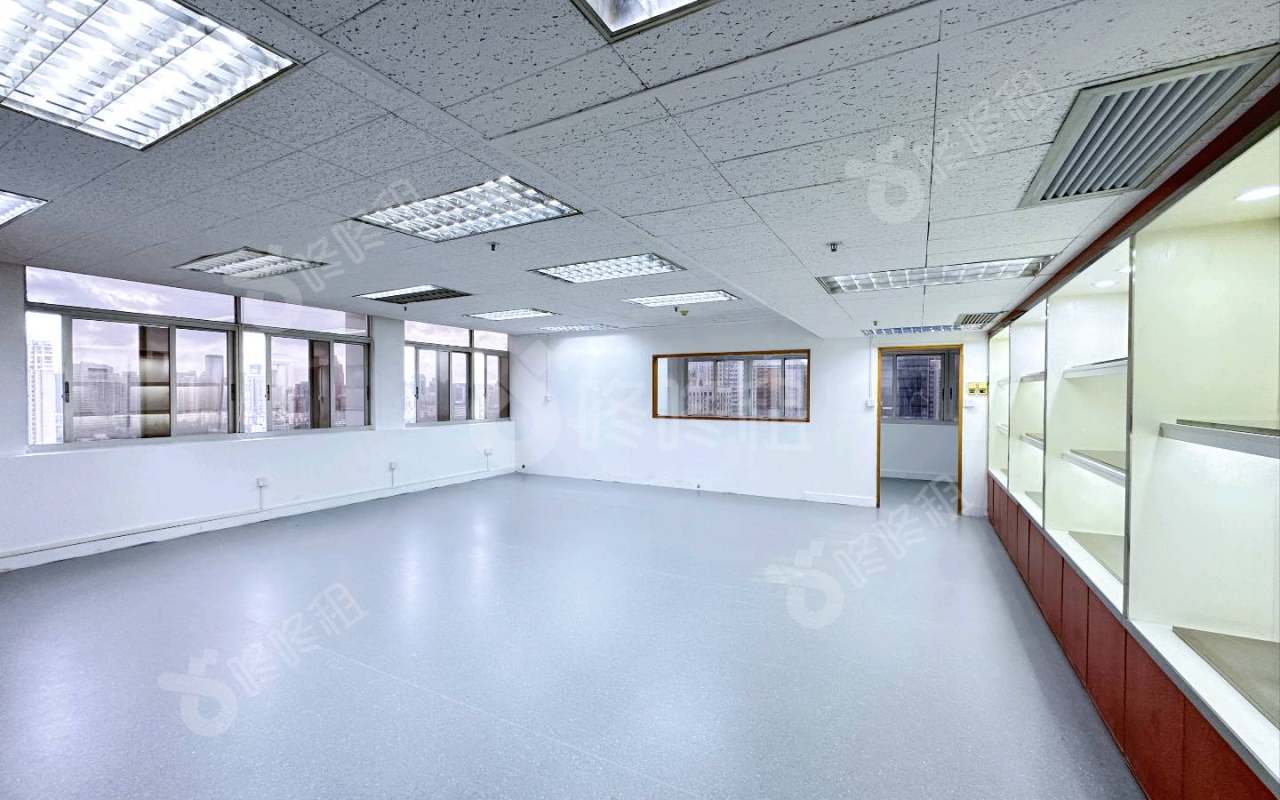 蔡屋围发展大厦_87平_精装_办公室开间