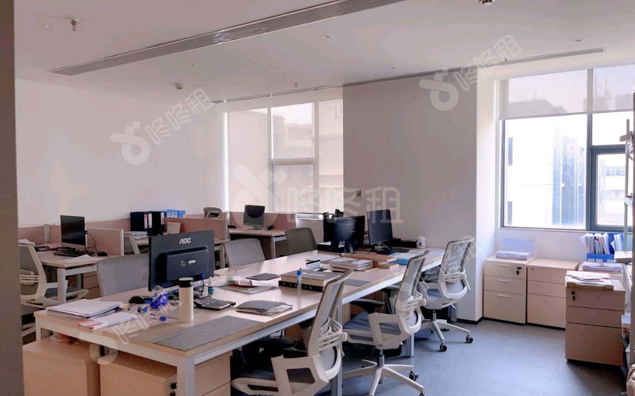 智恒产业园_579平_精装_办公室开间