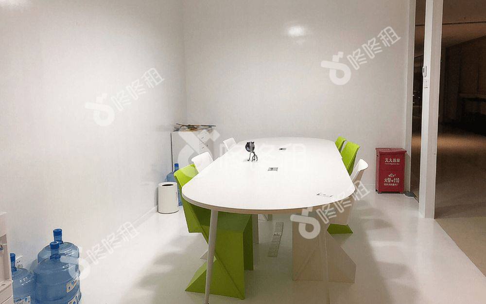 立方汇(深圳湾科技生态园)_联合办公_洽谈室