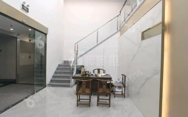 现代国际大厦_565平米_精装_办公室房源出租